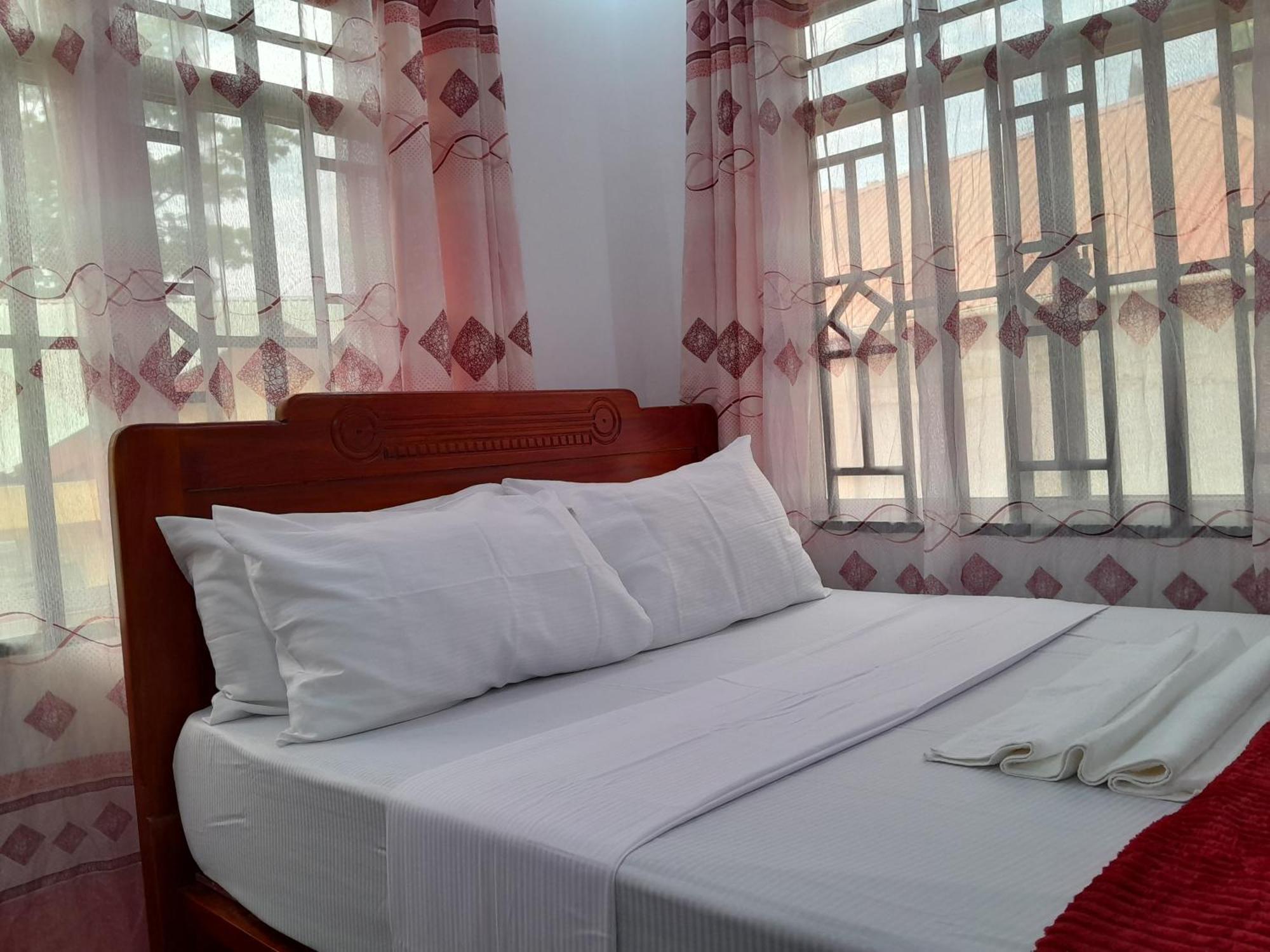 Valley Breeze Hotel Darüsselam Dış mekan fotoğraf