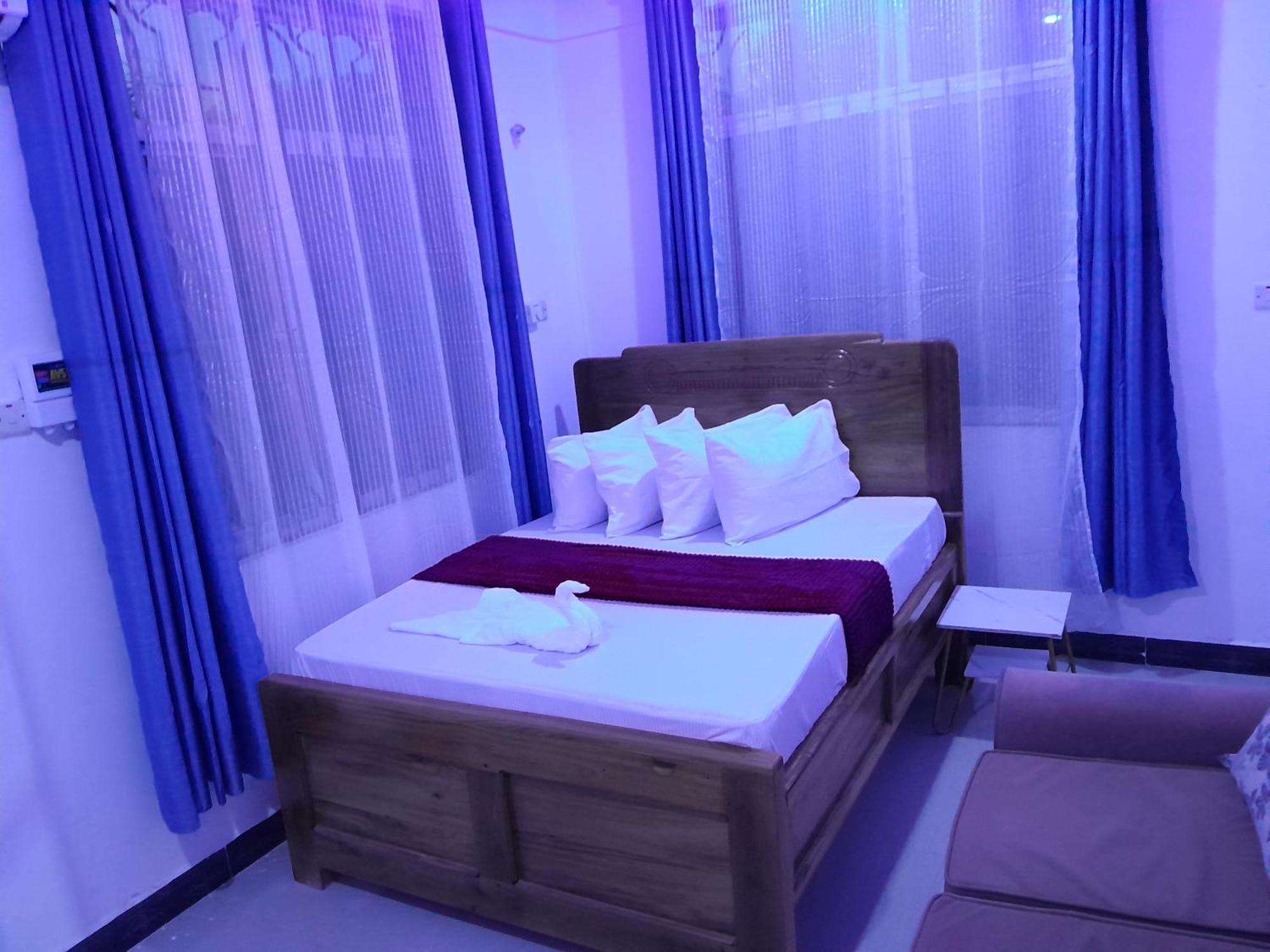 Valley Breeze Hotel Darüsselam Dış mekan fotoğraf