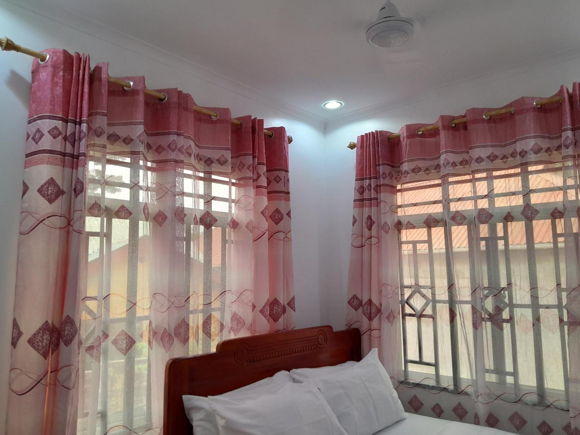 Valley Breeze Hotel Darüsselam Dış mekan fotoğraf