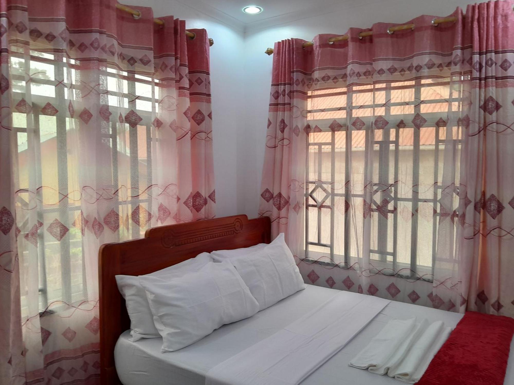Valley Breeze Hotel Darüsselam Dış mekan fotoğraf